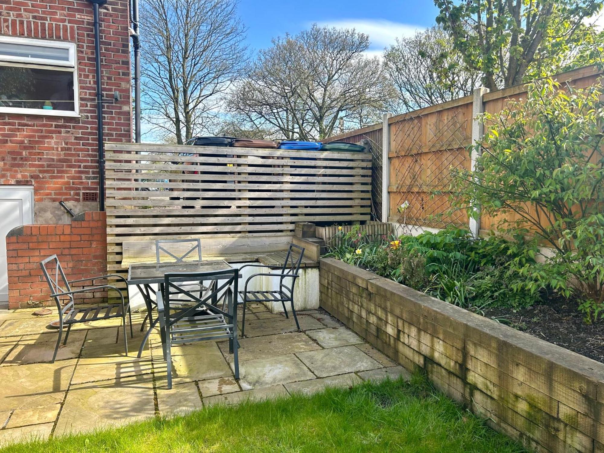 Lovely, Large Double Bedroom With Park View In Home Hazel Grove Экстерьер фото